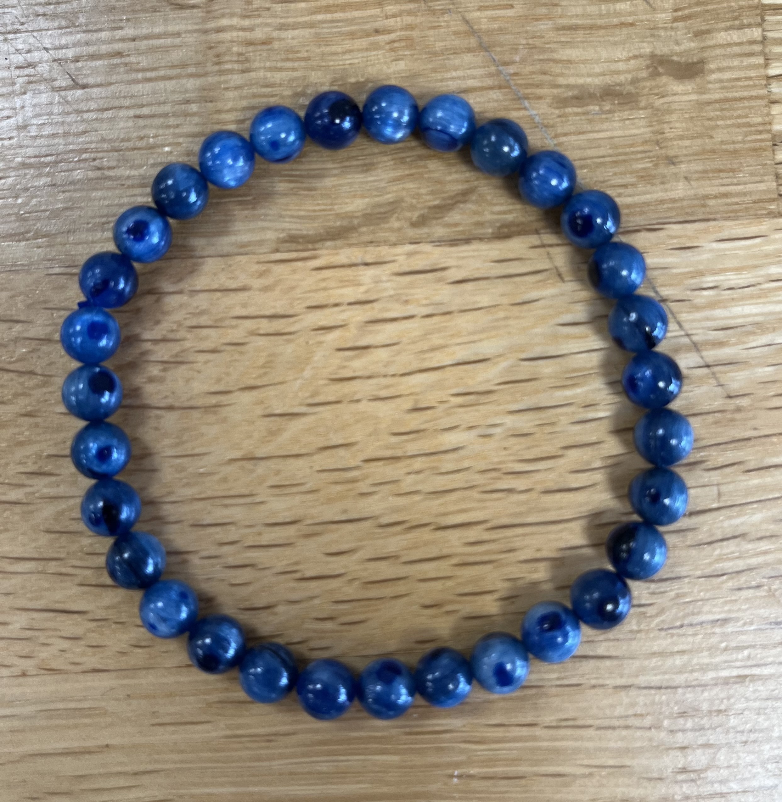 BRACELET CYANITE BLEUE B6 45EUROS