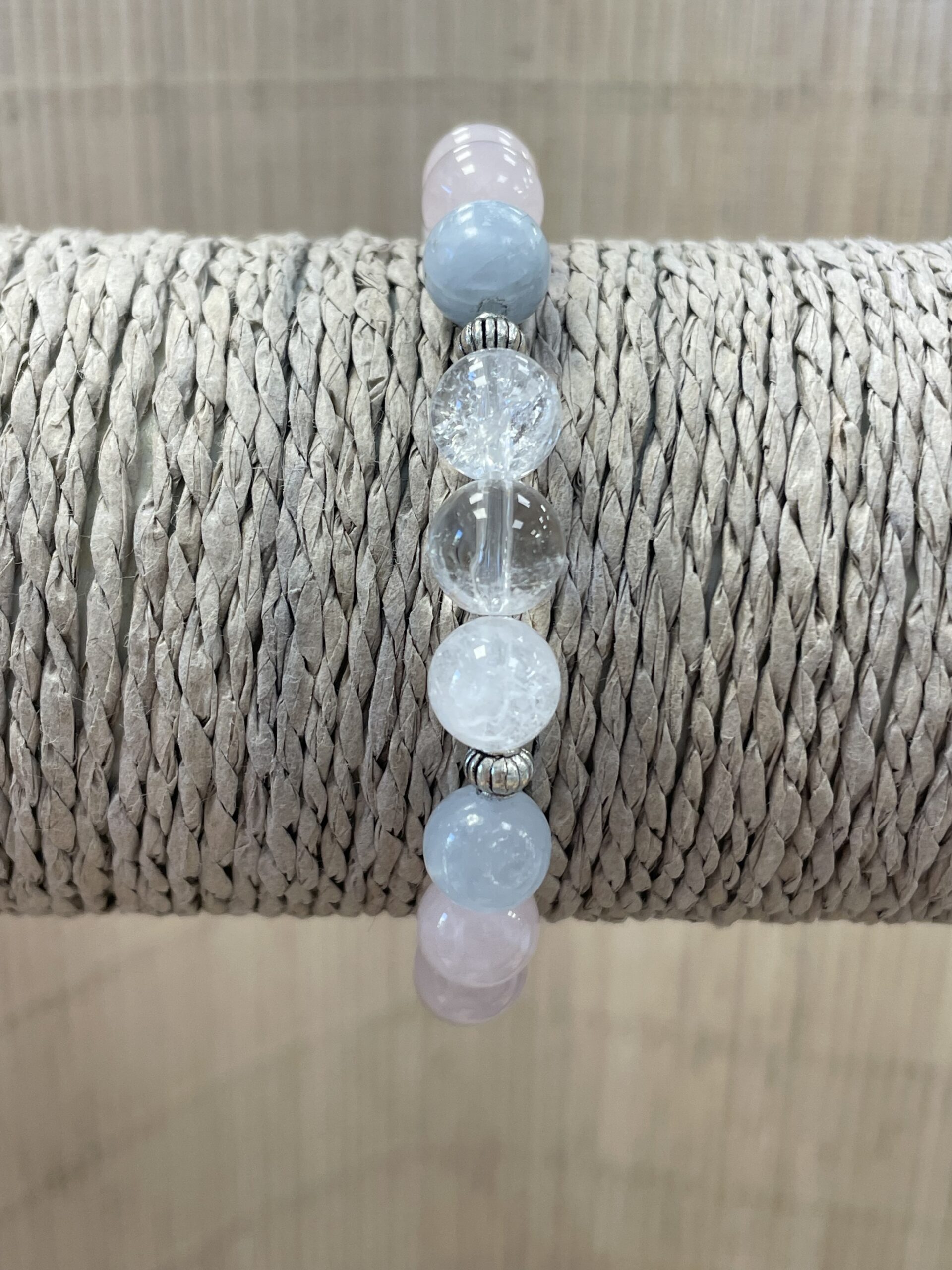 BRACELET QUARTZ ROSE CRISTAL DE ROCHE AIGUE MARINE 8MM ET PERLE MÉTAL 4 MM 1 15260