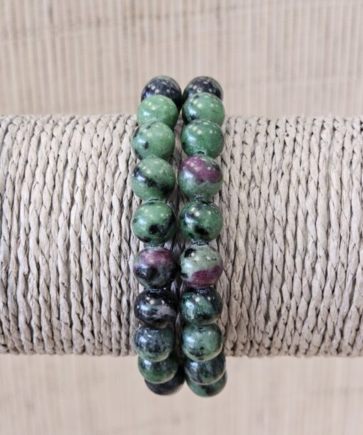 Zoizite a rubis 8MM 19€ 11938